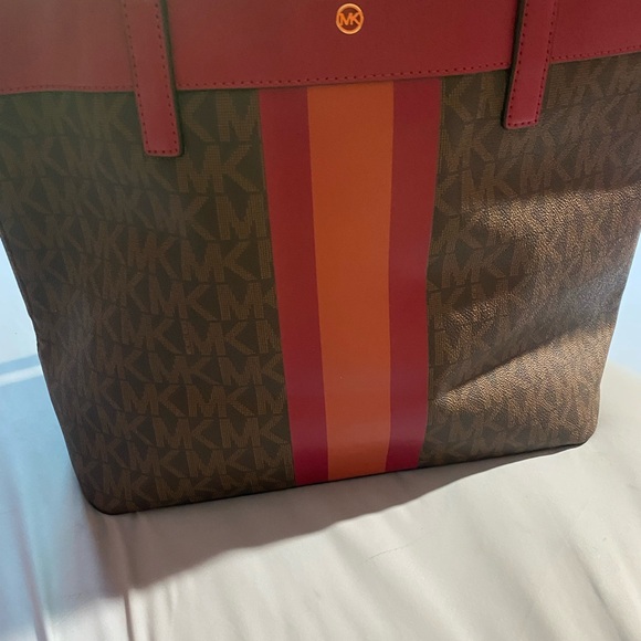 Michael Kors Brown and fuchsia Shoulder Bag - Picture 1 of 10